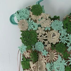 HD in Paris Crochet Flower Sheath Style Dress - sz 6